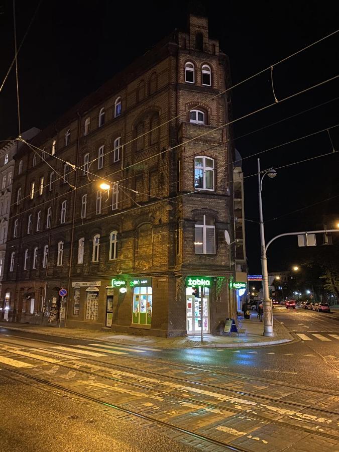 Brick House Premium Apartment